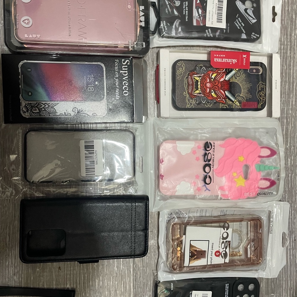 Phone case lot of 12 pc new.